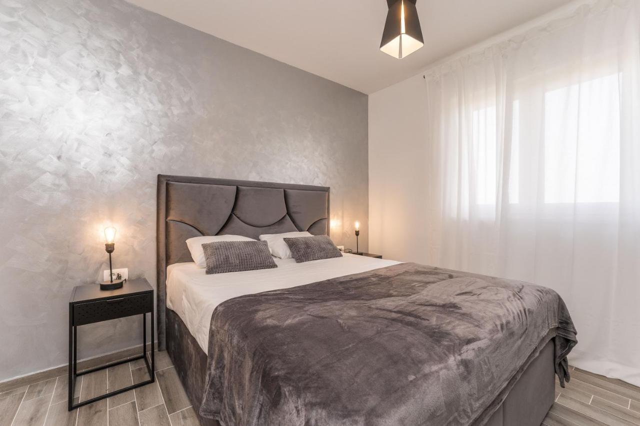 Luxury D Apartments Бибине Екстериор снимка