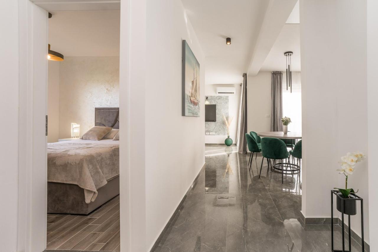 Luxury D Apartments Бибине Екстериор снимка